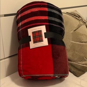 Victoria’s Secret Sherpa Blanket